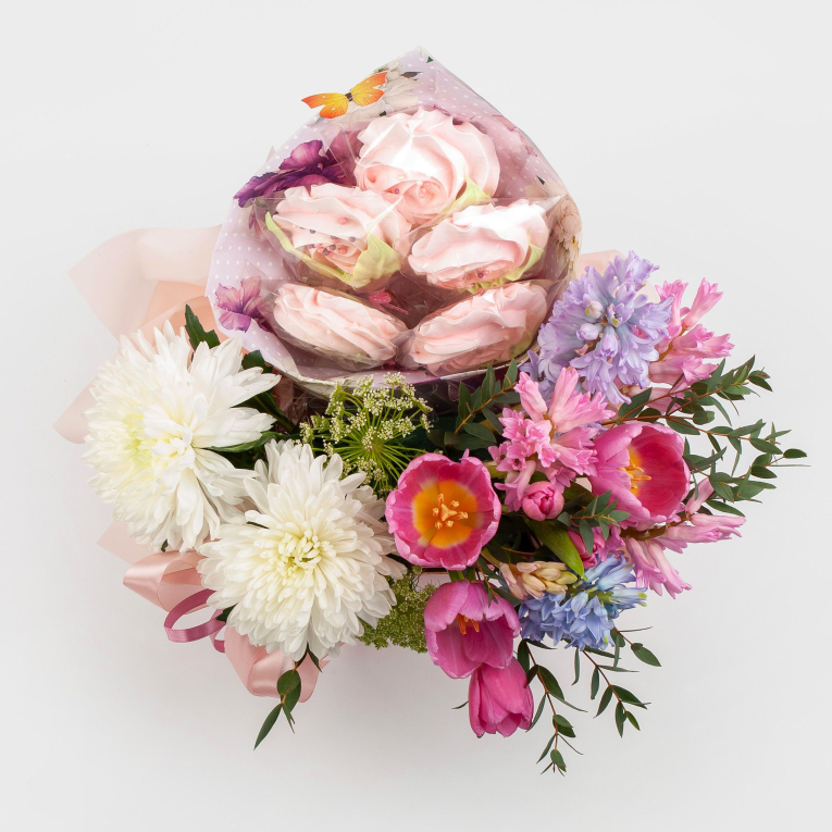 Композиция в кашпо Весенний дождь