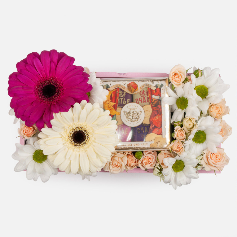 Композиция в кашпо Любовь на десерт