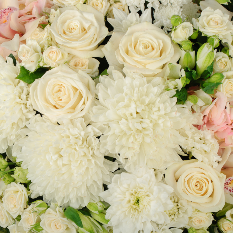 Букет в корзине Зимний румянец