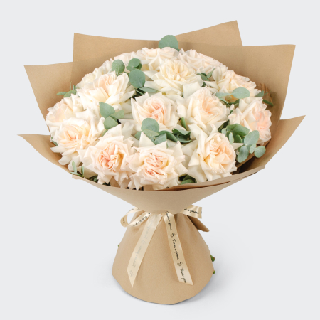 Букет из 15 роз Магия момента