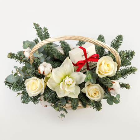 Букет в корзине Рождественское счастье