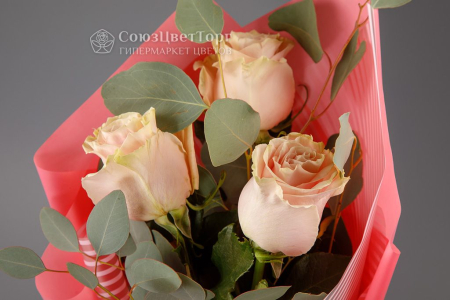 Букет из роз Три слова о любви