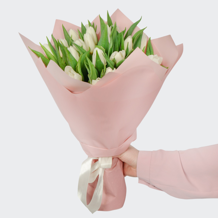 Букет 21 белый тюльпан