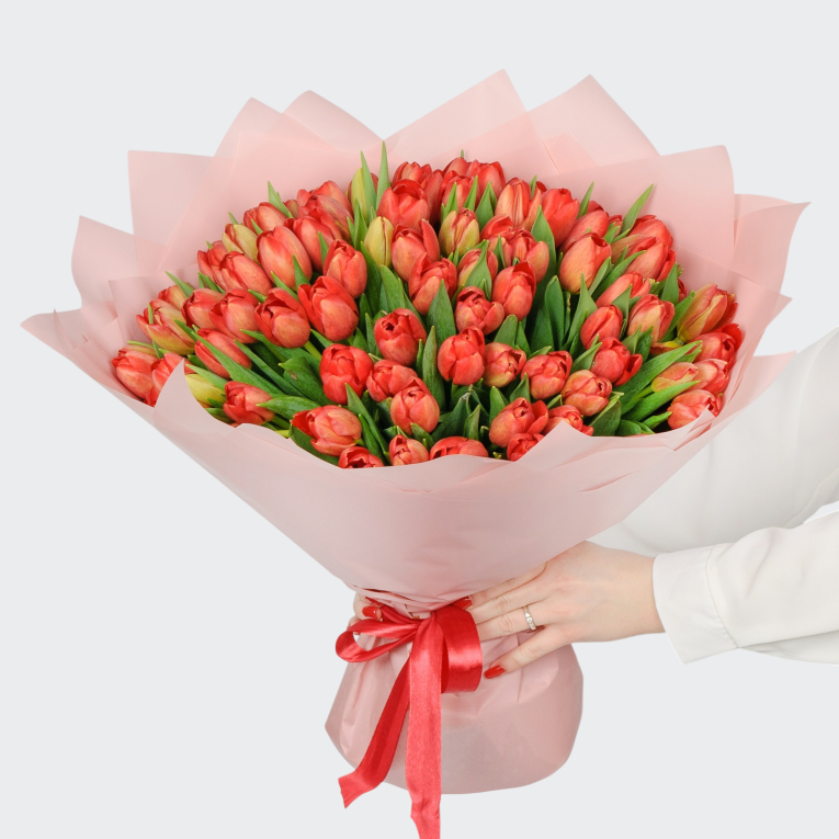 Букет 101 красных тюльпанов