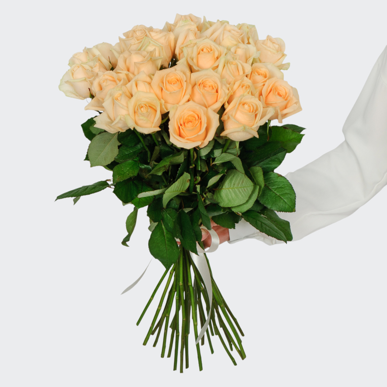 Букет 25 роз Пич Аваланш